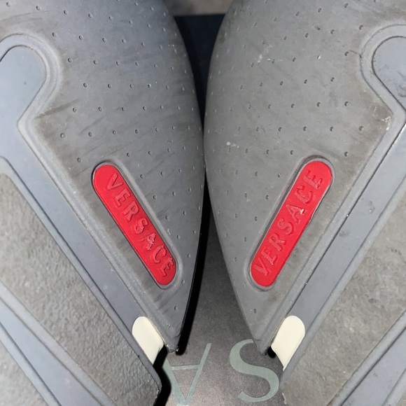 COPY - Authentic Versace Sneaker Black,White,Gray Size 10.5 - Picture 6 of 9